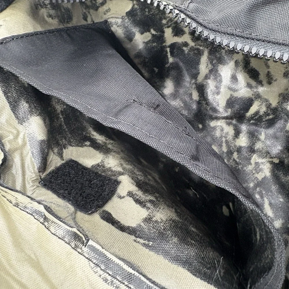 Vintage Quicksilver XL Fanny Pach Black Neon‎ Surf Preppy